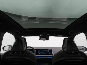 BMW X3 M50 Panorama 360 HUD DAB H K Komfort Alarm