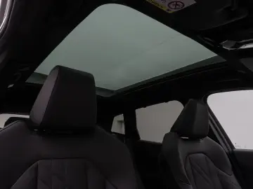 BMW X3 M50 Panorama 360 HUD DAB H K Komfort Alarm