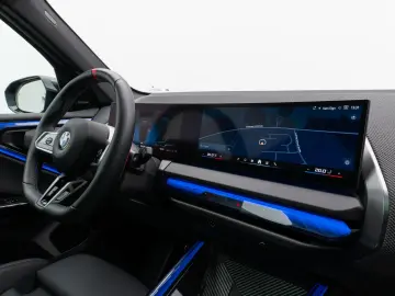 BMW X3 M50 Panorama 360 HUD DAB H K Komfort Alarm