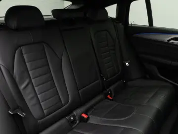 BMW X4 xD30d M Sport Panorama Laser Kamera HUD HiFi