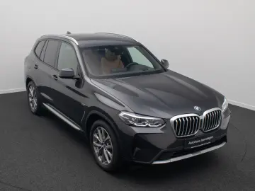 BMW X3 xD30e Kamera AHK HUD DAB Sport Panoram 19Zoll