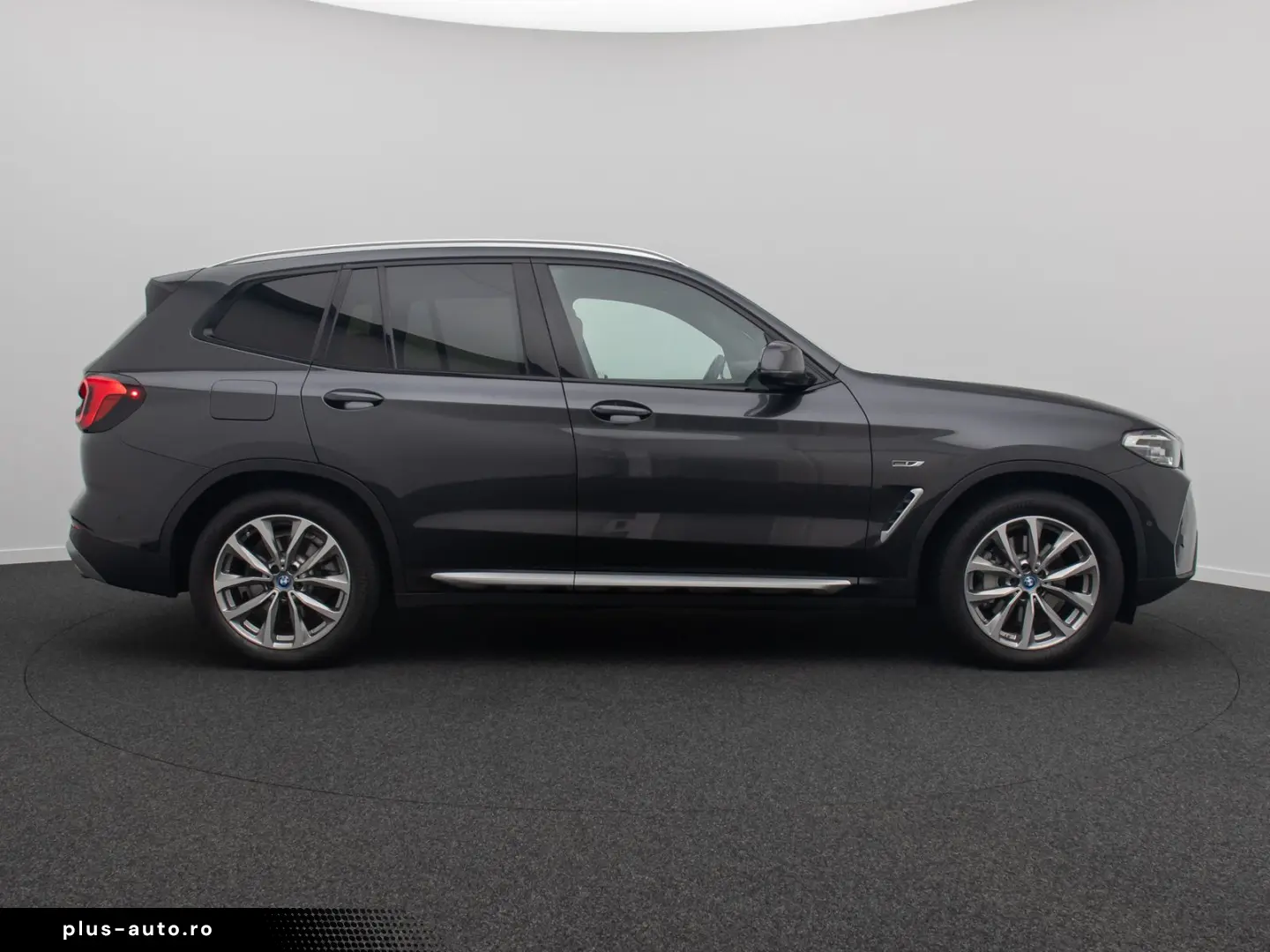 BMW X3 xD30e Kamera AHK HUD DAB Sport Panoram 19Zoll