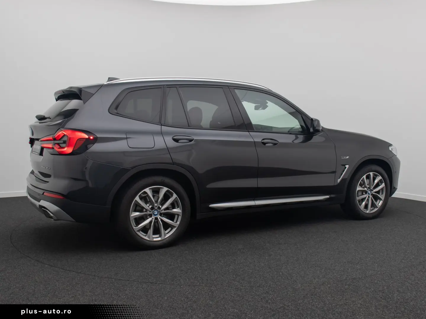 BMW X3 xD30e Kamera AHK HUD DAB Sport Panoram 19Zoll