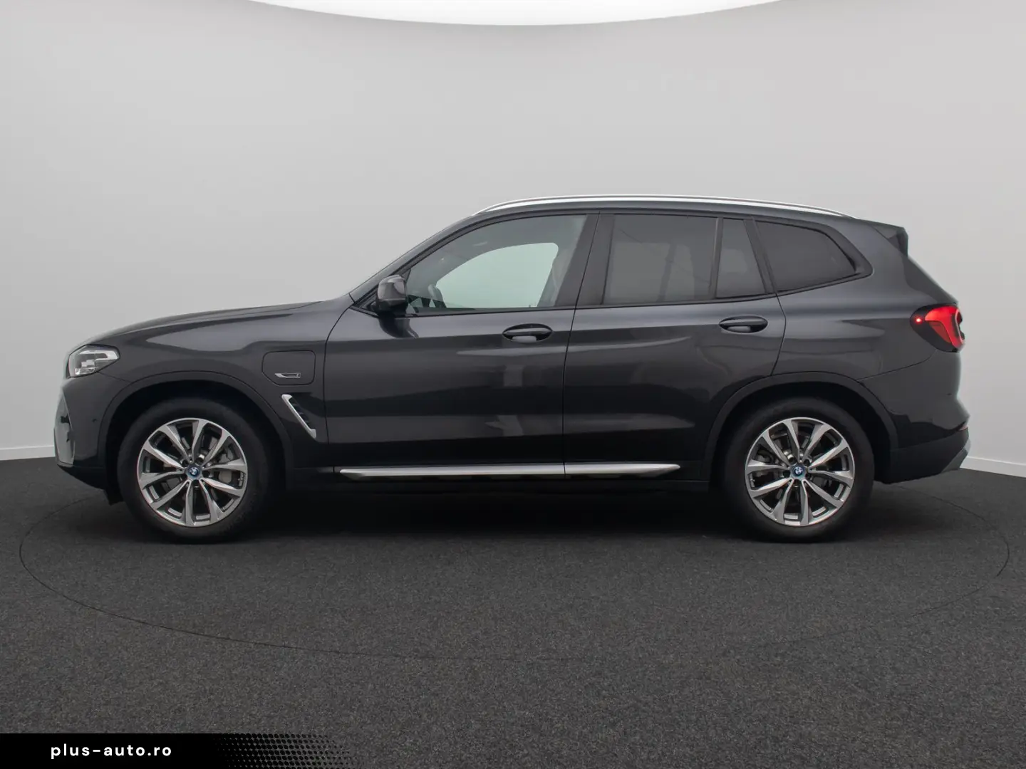 BMW X3 xD30e Kamera AHK HUD DAB Sport Panoram 19Zoll