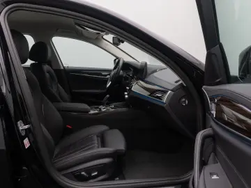 BMW 530e Luxury Line ACC Laser 360  HUD DAB Sport