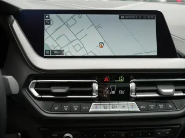 BMW 218 i Gran Coupe M Sport AHK H&K HuD Pano 1.Hd