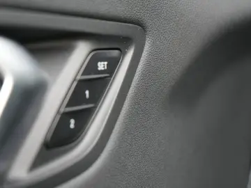 BMW 218 i Gran Coupe M Sport AHK H&K HuD Pano 1.Hd