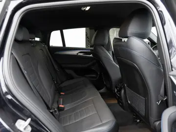 BMW X4 40i AHK HUD 360  LASER LED STANDHZ W-LAN SHZ