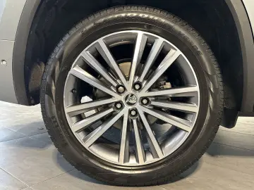 SKODA Kodiaq 2.0 TDI DSG L&K 4x4 NAV LED PANO 360  VC
