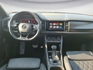 SKODA Kodiaq Sportline 2.0 TDI 4x4 DSG Pano Standh. Ca