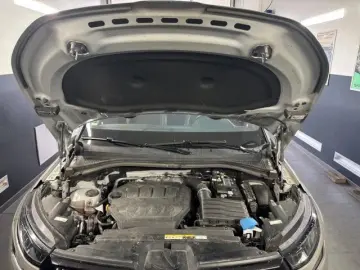 SKODA Kodiaq Sportline 2.0 TSI DSG 4x4 AHK PANO ACC