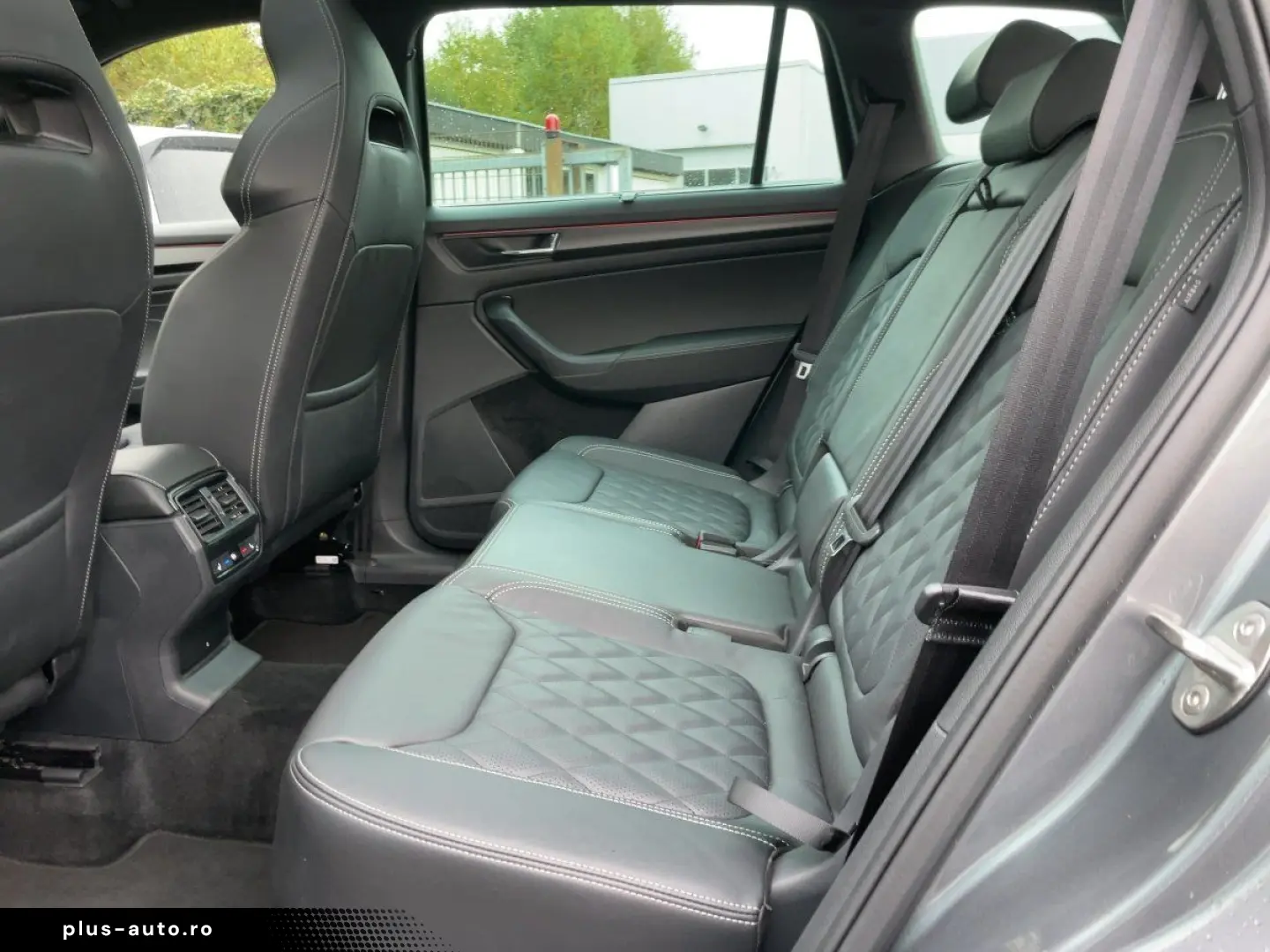 SKODA Kodiaq Sportline MATRIX APP DAB AHK PANO VIRT