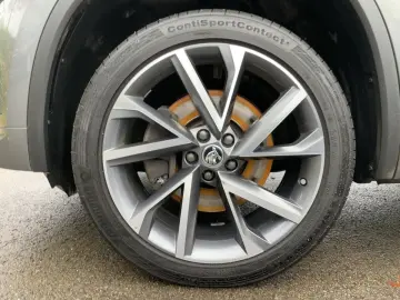 SKODA Kodiaq Sportline MATRIX APP DAB AHK PANO VIRT