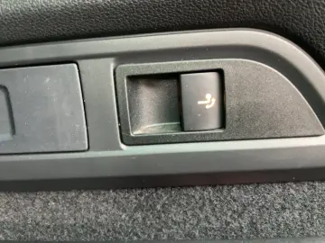 SKODA Kodiaq Sportline MATRIX APP DAB AHK PANO VIRT