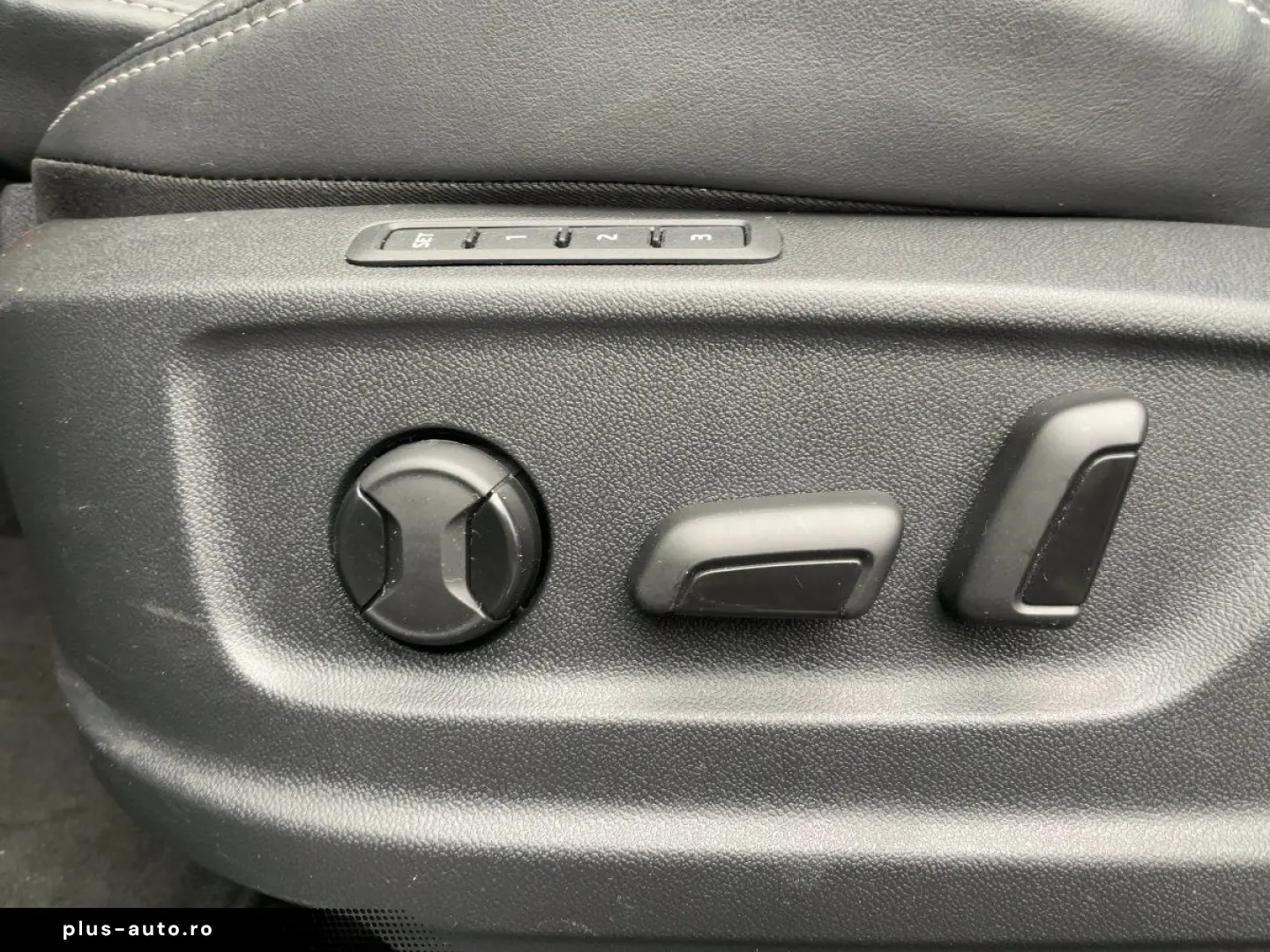 SKODA Kodiaq Sportline MATRIX APP DAB AHK PANO VIRT