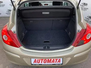 Opel corsa 2008 AUTOMATA 1.4 Benzina