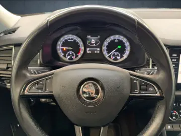 SKODA Kodiaq 2.0 TDI DSG Style  LEDER