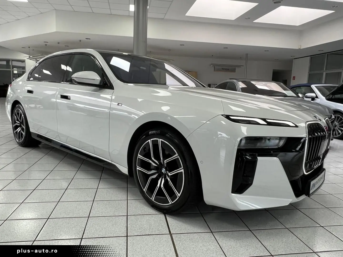 BMW 740 d xD M-Sport PANO-SKY ICONIC STHZG SOFT B&W