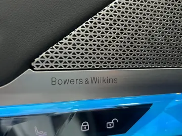 BMW 740 d xD M-Sport PANO-SKY ICONIC STHZG SOFT B&W