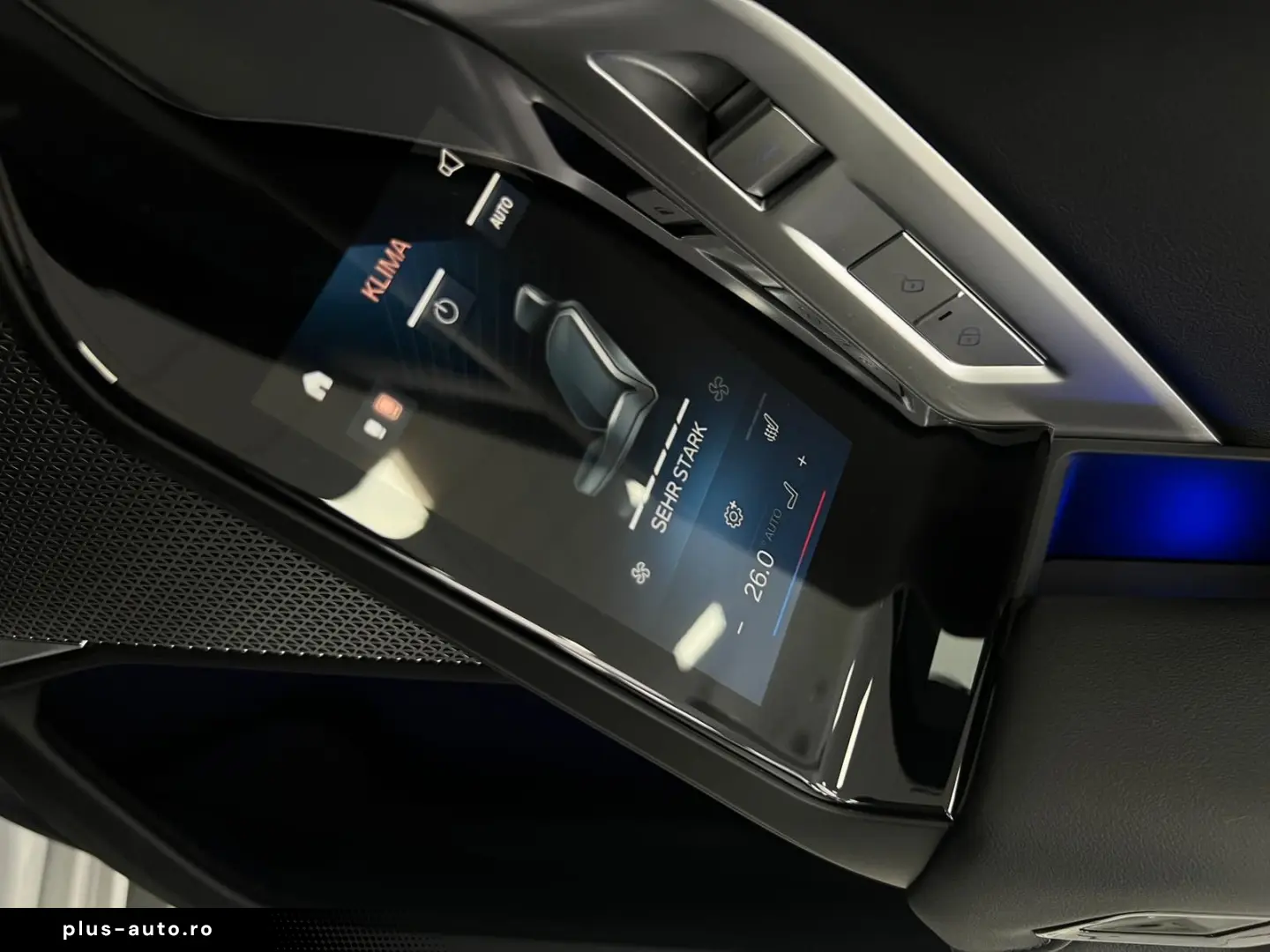 BMW 740 d xD M-Sport PANO-SKY ICONIC STHZG SOFT B&W