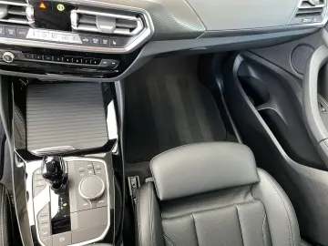 BMW X4 xDrive20d M SPORT   19  ALU   Lenkradheizung