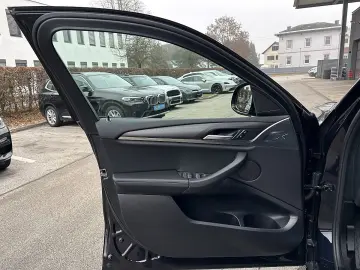 BMW X4 xDrive20i M-Paket Aut.   AHK   Pano   19