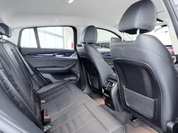 BMW X4 xDrive 30i - ACC LED CarPlay Leder