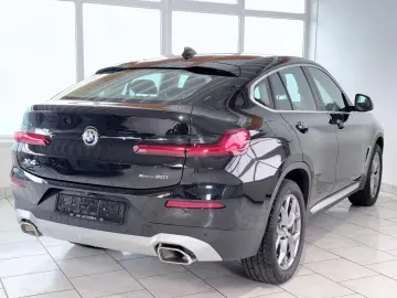 BMW X4 xDrive 30i - ACC LED CarPlay Leder