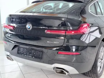 BMW X4 xDrive 30i - ACC LED CarPlay Leder