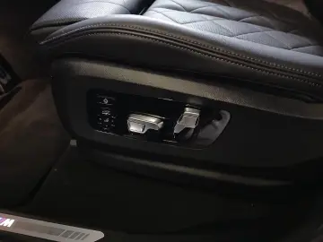 BMW X5 30 d xDrive M Paket Exklusiv Laser AHK Pano