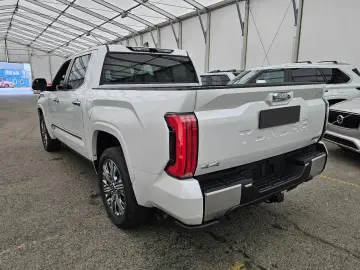 Toyota Tundra Capstone 3.5