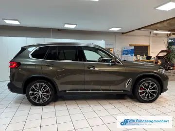 BMW X5 xDrive 30d xLine M-Paket Laserlicht HUD Stand