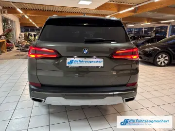 BMW X5 xDrive 30d xLine M-Paket Laserlicht HUD Stand