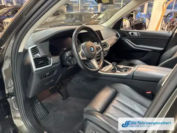 BMW X5 xDrive 30d xLine M-Paket Laserlicht HUD Stand