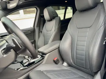 BMW X4 xDrive 30d M Sport AHK Pano Laser HUD NP93000