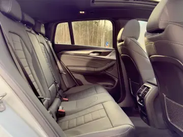 BMW X4 xDrive 30d M Sport AHK Pano Laser HUD NP93000