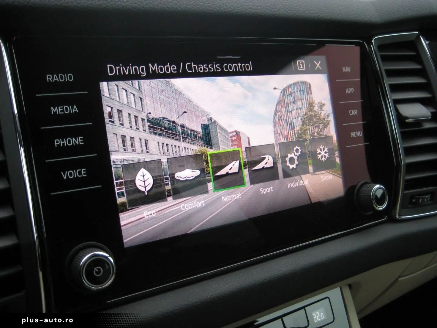 SKODA Kodiaq L&K 2.0 TDI 147kW DSG 4x4 LED AHK DCC SHZ