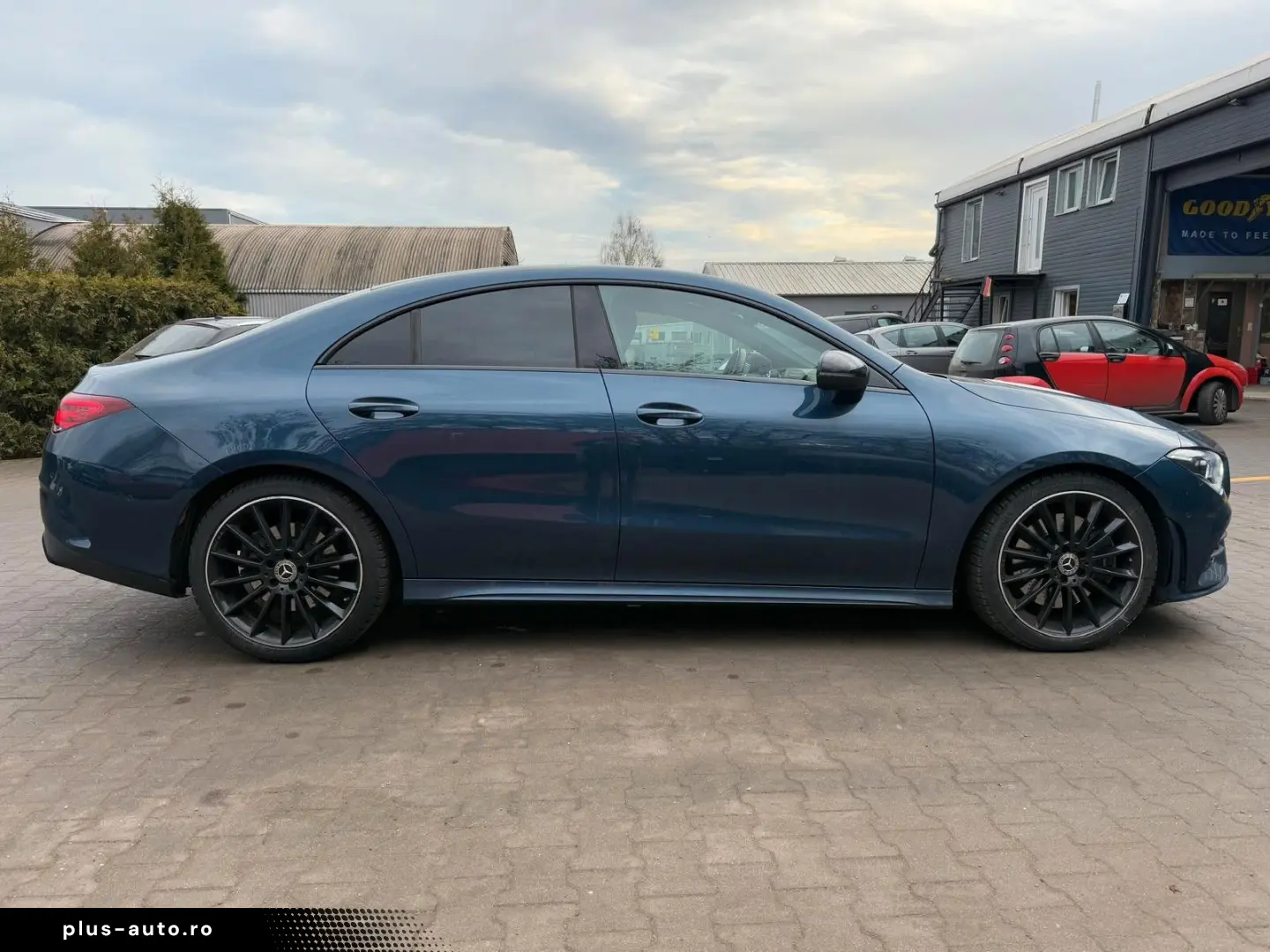 MERCEDES-BENZ CLA 250 AMG Line 4Matic