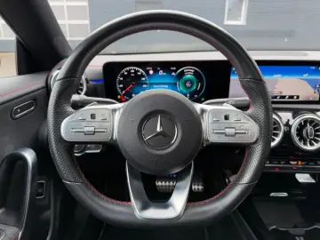 MERCEDES-BENZ CLA 250 AMG Line 4Matic