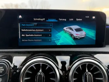 MERCEDES-BENZ CLA 250 AMG Line 4Matic