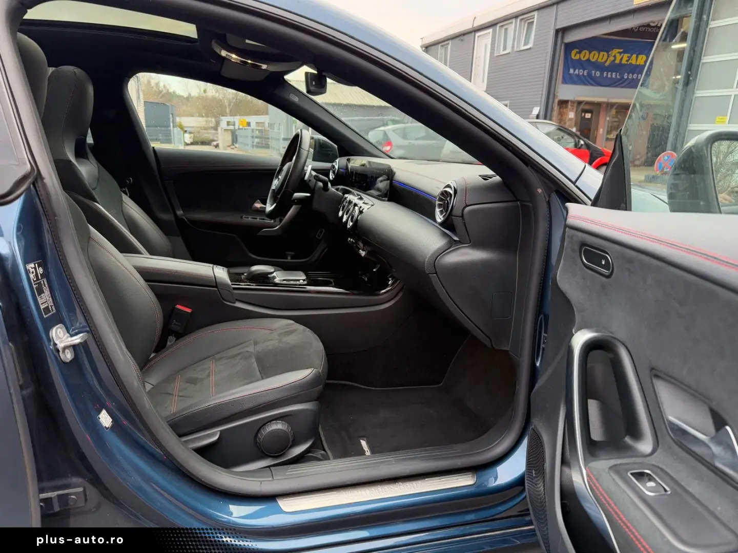 MERCEDES-BENZ CLA 250 AMG Line 4Matic