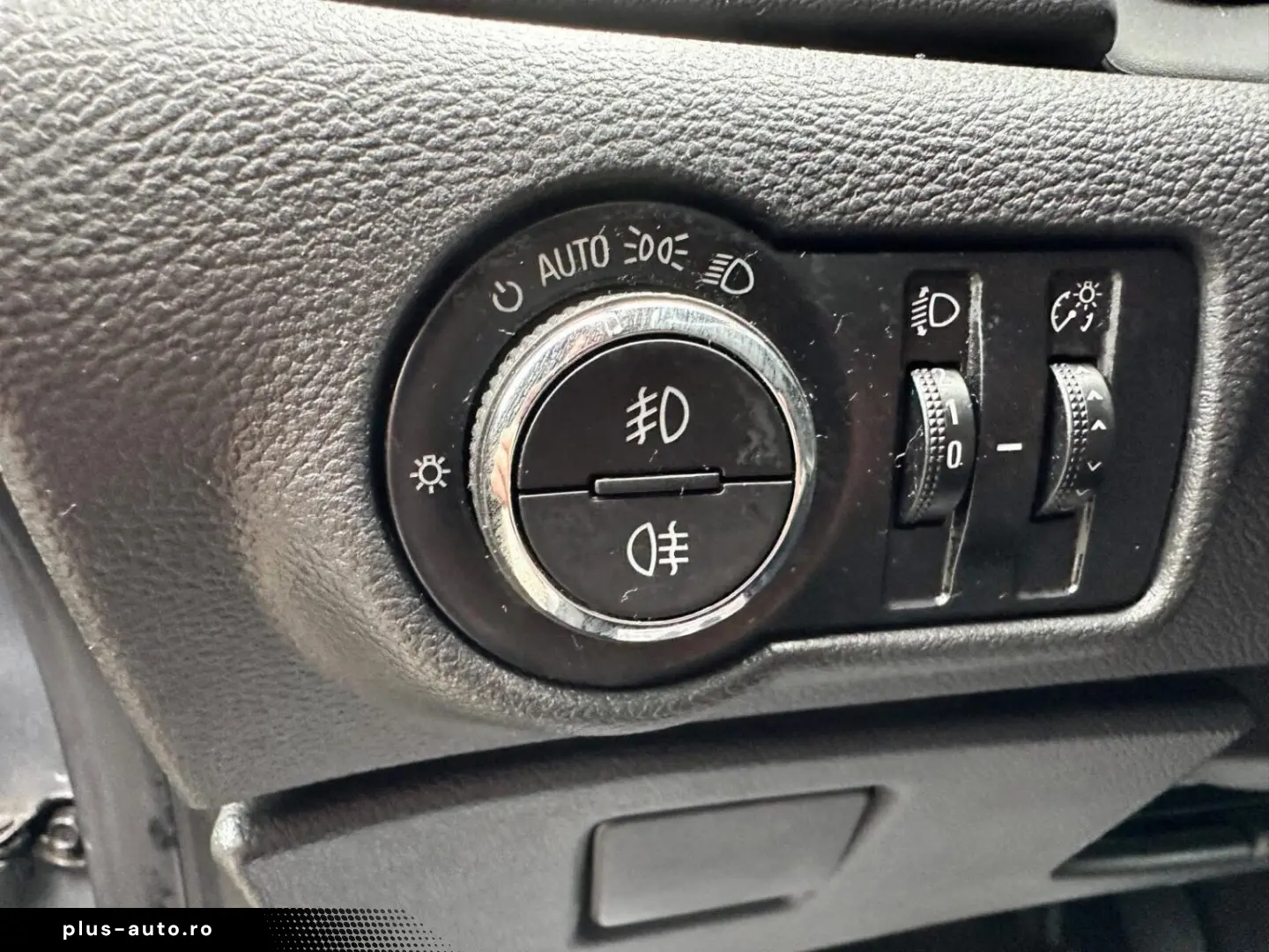 Opel Astra J 2011 AUTOMATA 1.4 Benzină E5