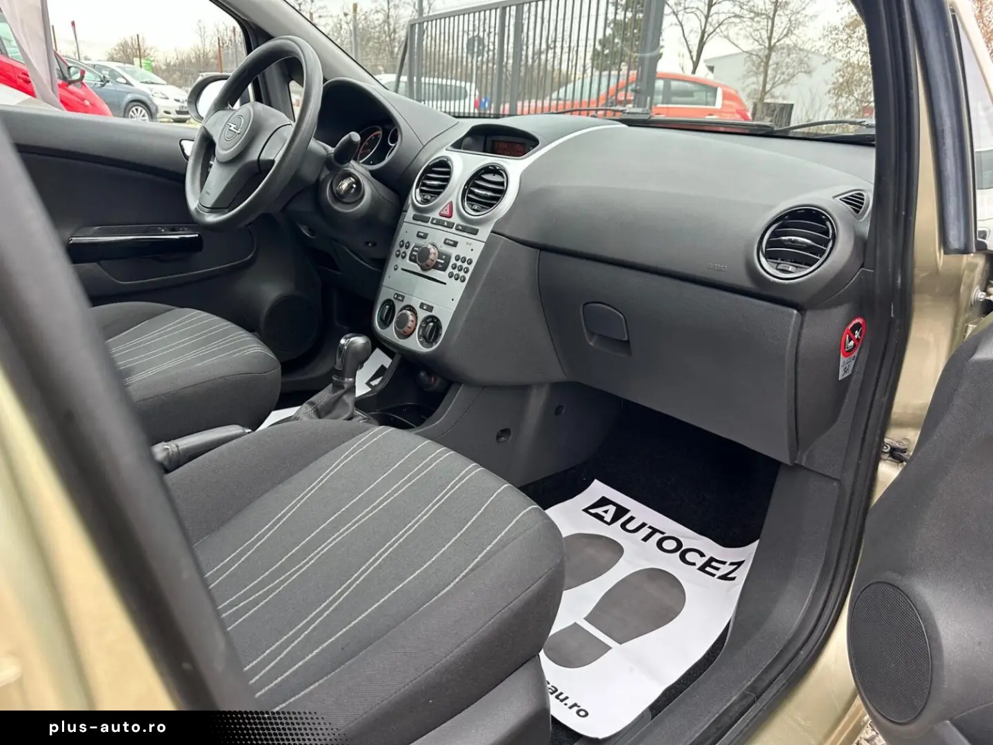 OPEL CORSA 1.4 BENZINA AUTOMAT