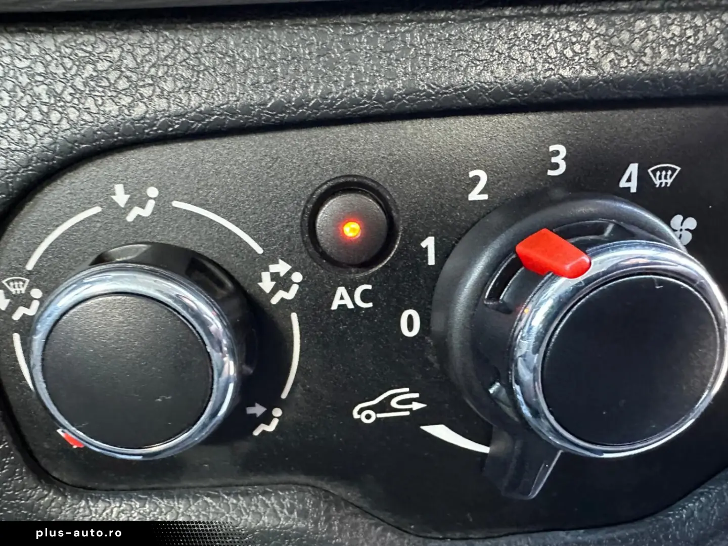 OPEL CORSA 1.4 BENZINA AUTOMAT