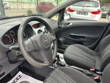 OPEL CORSA 1.4 BENZINA AUTOMAT