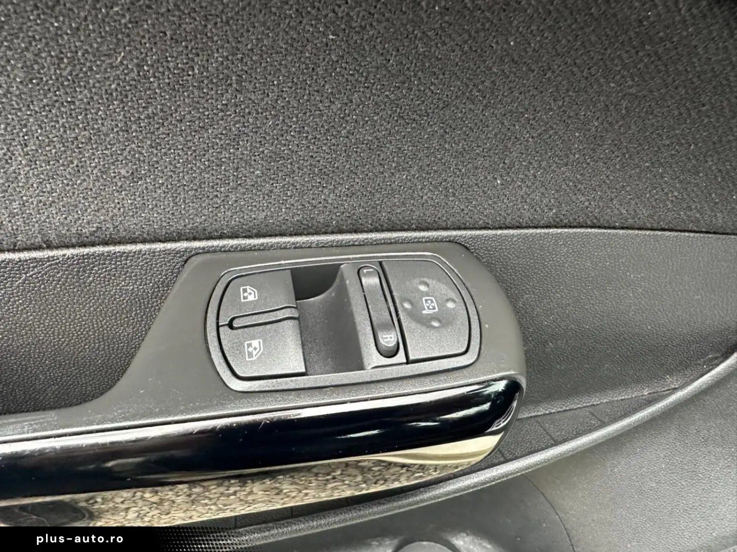 OPEL CORSA 1.4 BENZINA AUTOMAT