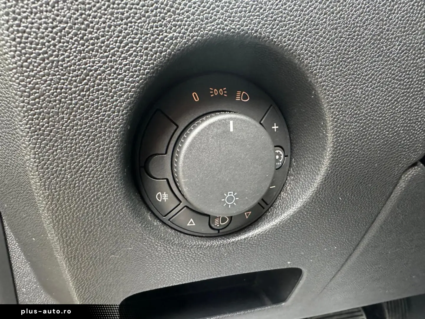 OPEL CORSA 1.4 BENZINA AUTOMAT