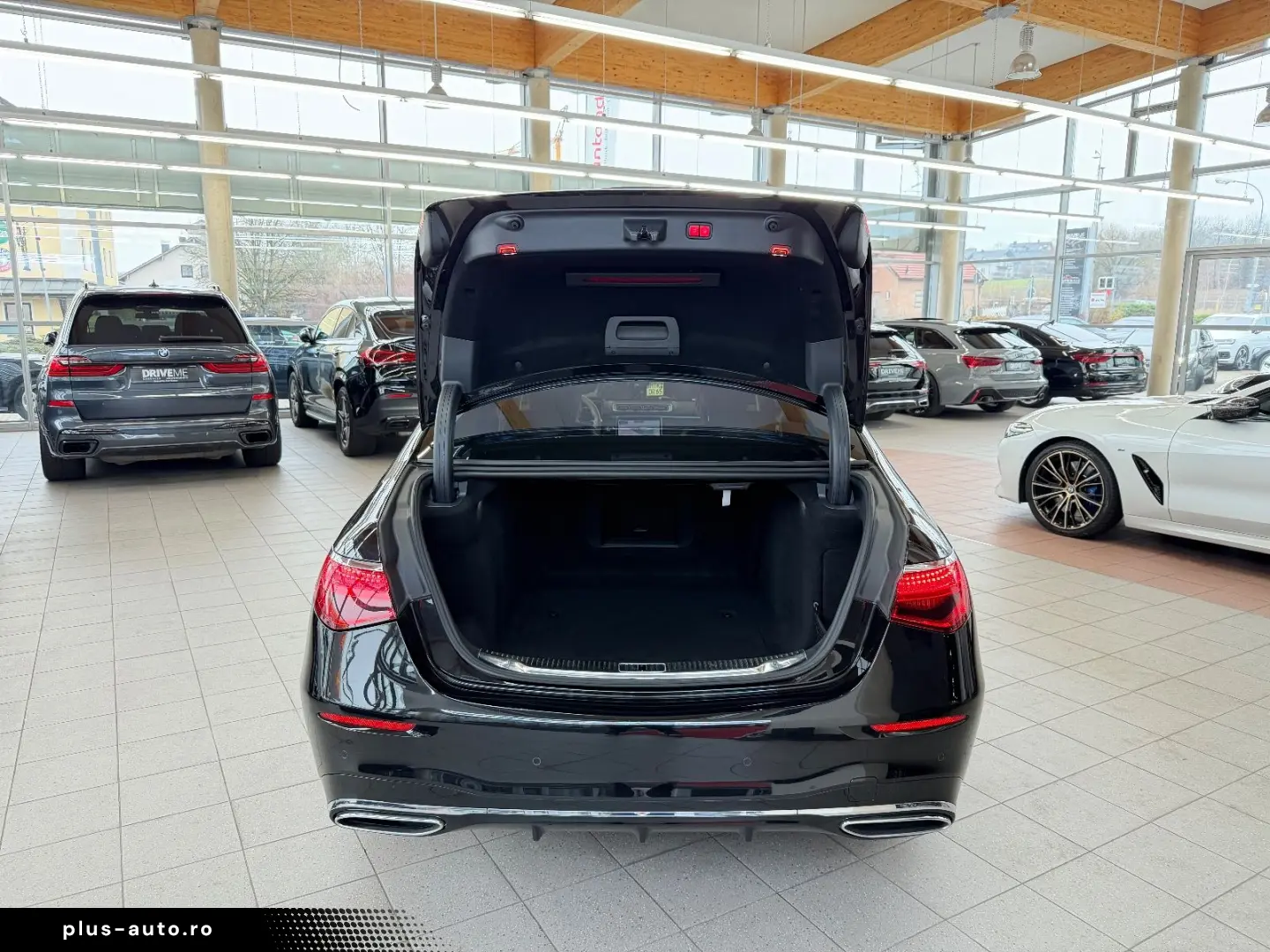 MERCEDES-BENZ S 400 d 4Matic AMG-Paket Pano LED ACC 360KAM
