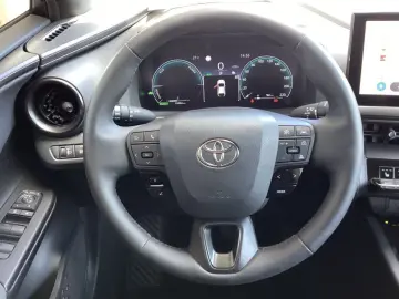 TOYOTA C-HR 2.0 Hybrid Team Deutschland