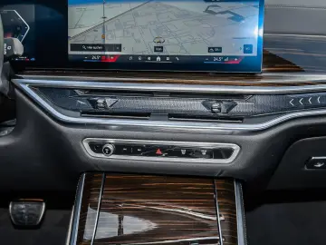 BMW X5 xDrive30d M Sport AHK RFK NAVI LED PDC V H